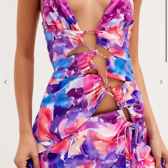 For love and lemons dress - Picture 4 of 5